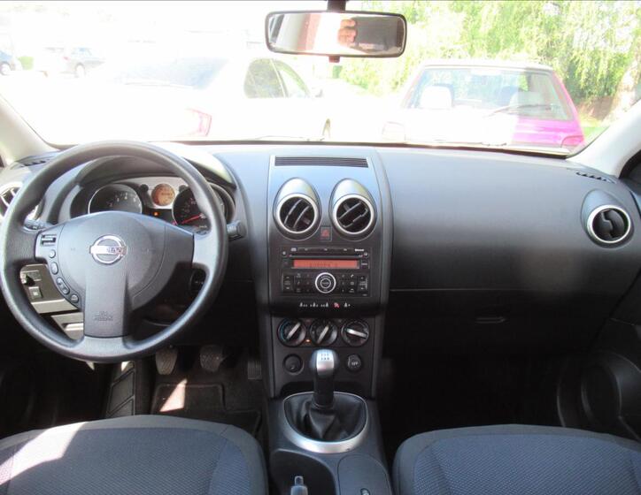 Nissan Qashqai 9
