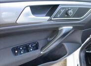 Volkswagen Golf 12