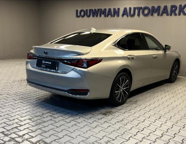 Lexus ES 300 2