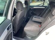 Volkswagen Golf 11