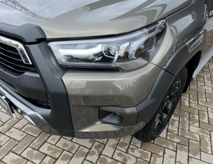 Toyota Hilux 10