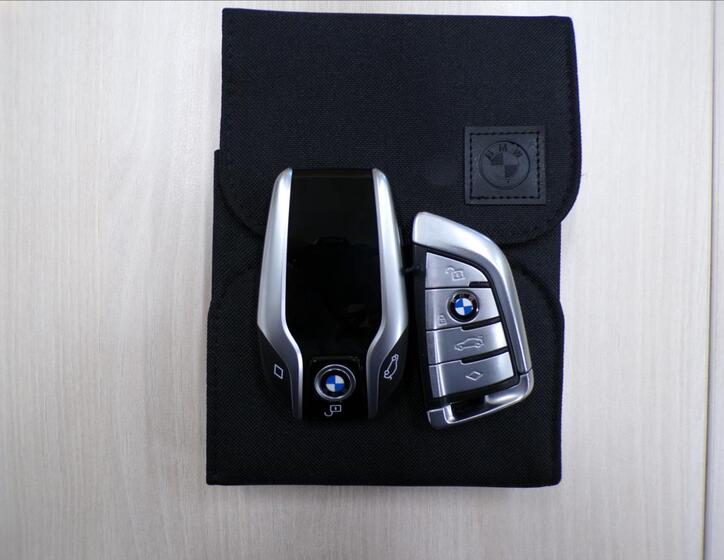 BMW Řada 7 42