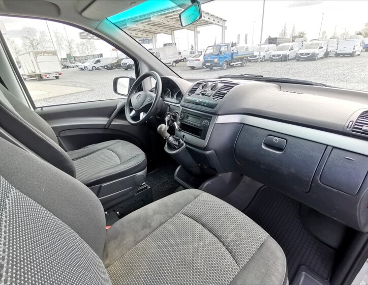 Mercedes-Benz Vito 8