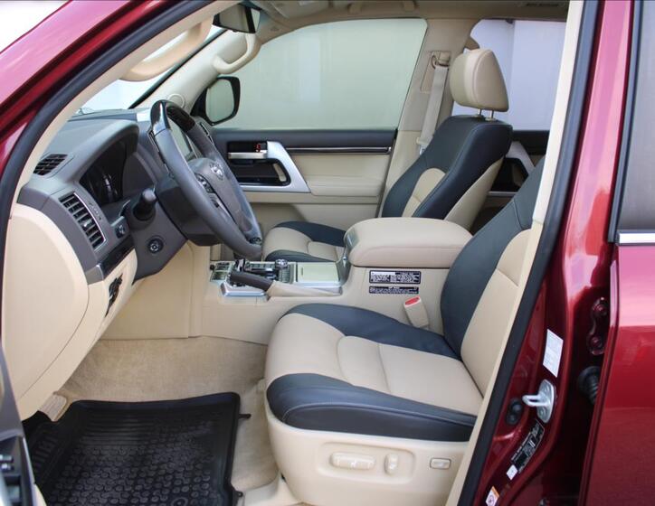 Toyota Land Cruiser 12