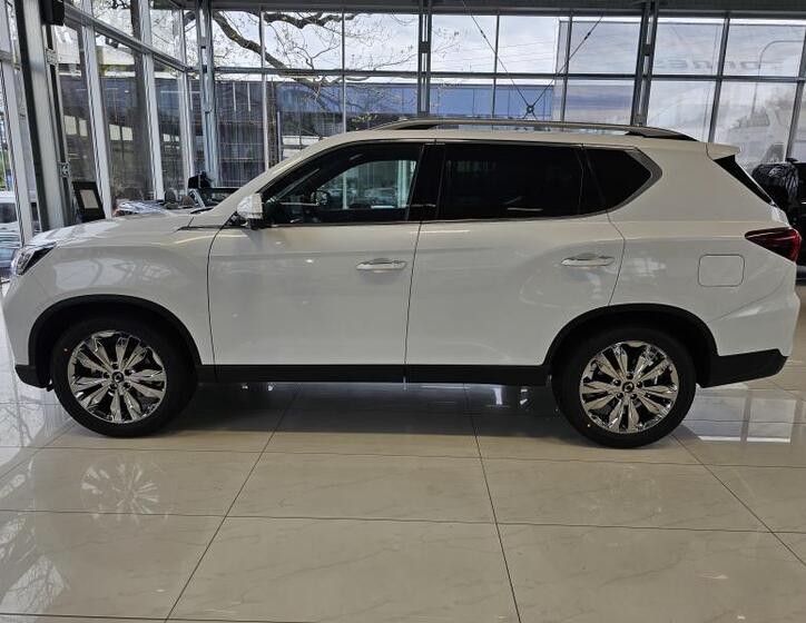 SsangYong Rexton 4