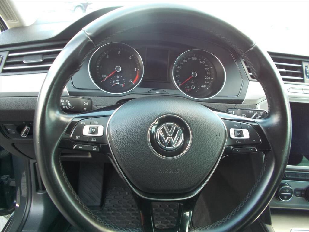 Volkswagen Passat 23
