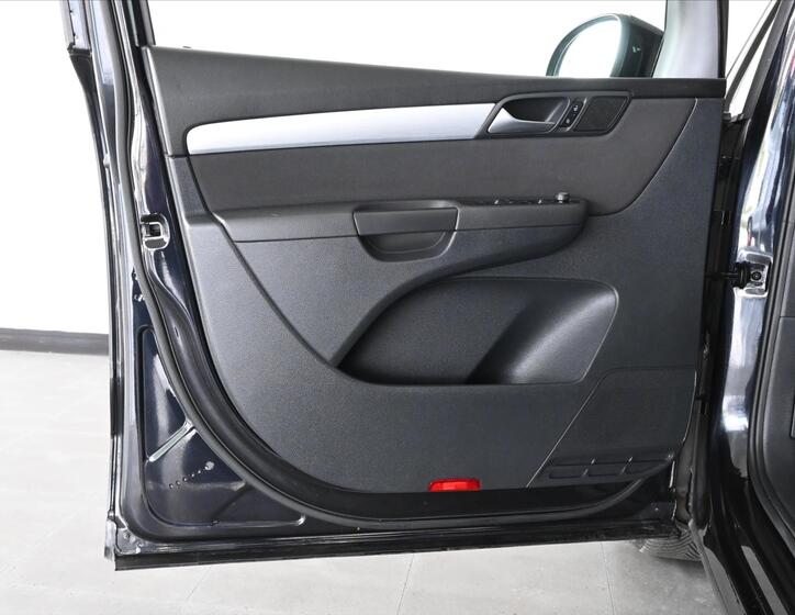 Volkswagen Sharan 24