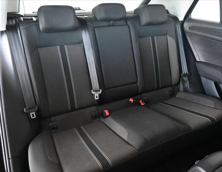 Volkswagen T-Roc 27