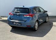 Toyota Auris 6