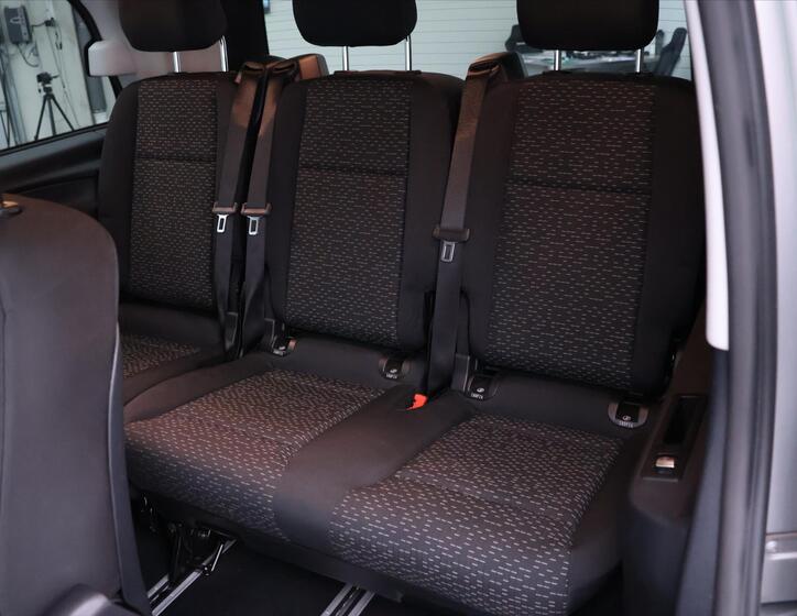 Mercedes-Benz Vito 17
