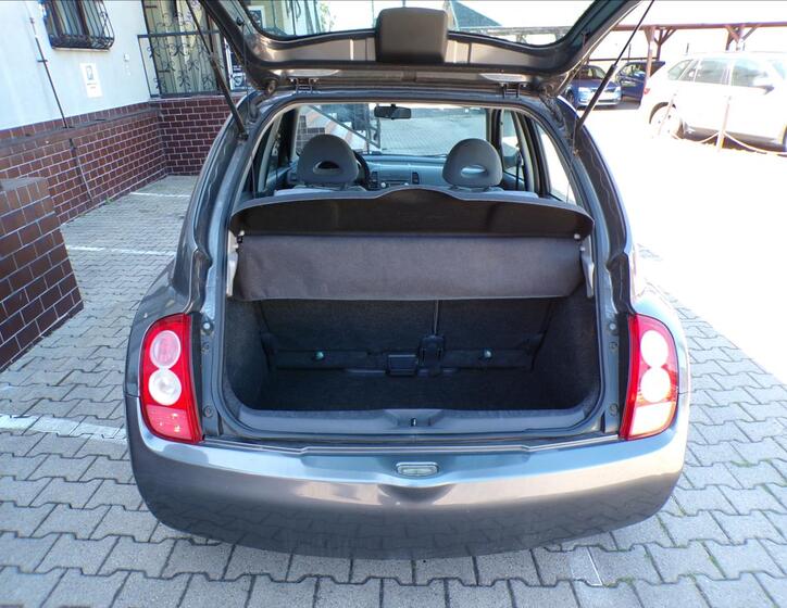 Nissan Micra 18