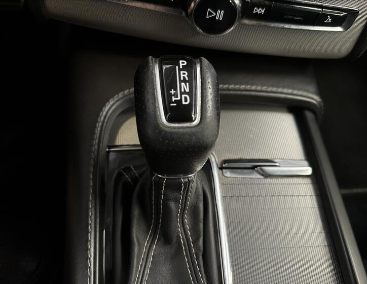 Volvo XC90 19