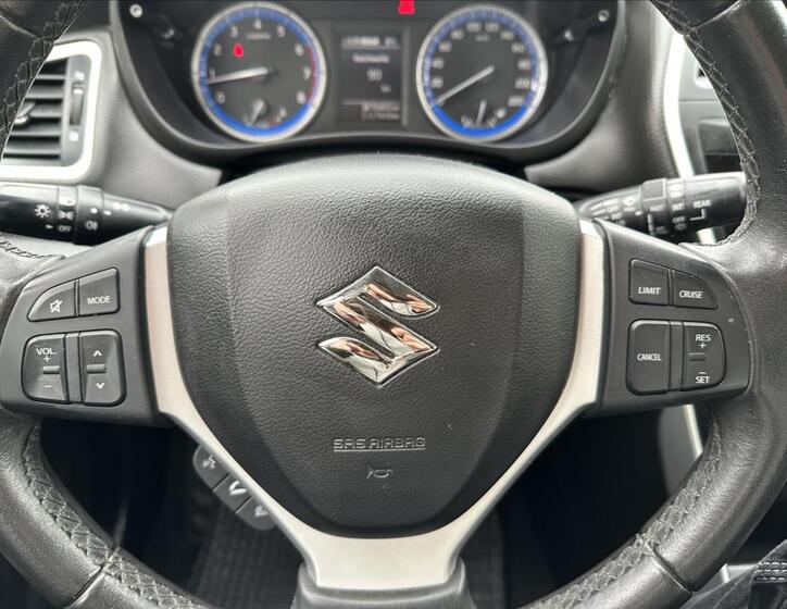 Suzuki SX4 S-Cross 22