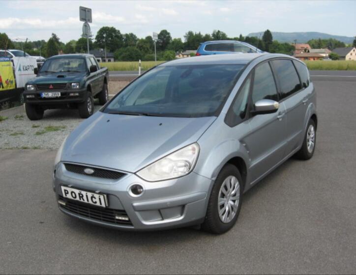 Ford S-MAX 1