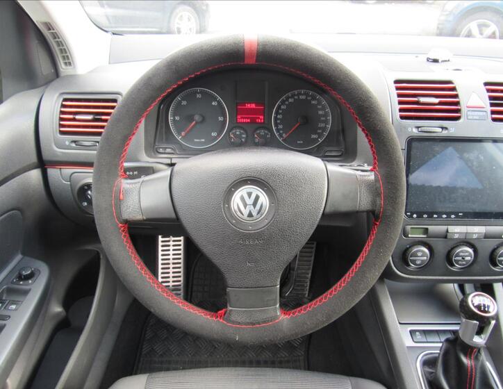 Volkswagen Golf 12