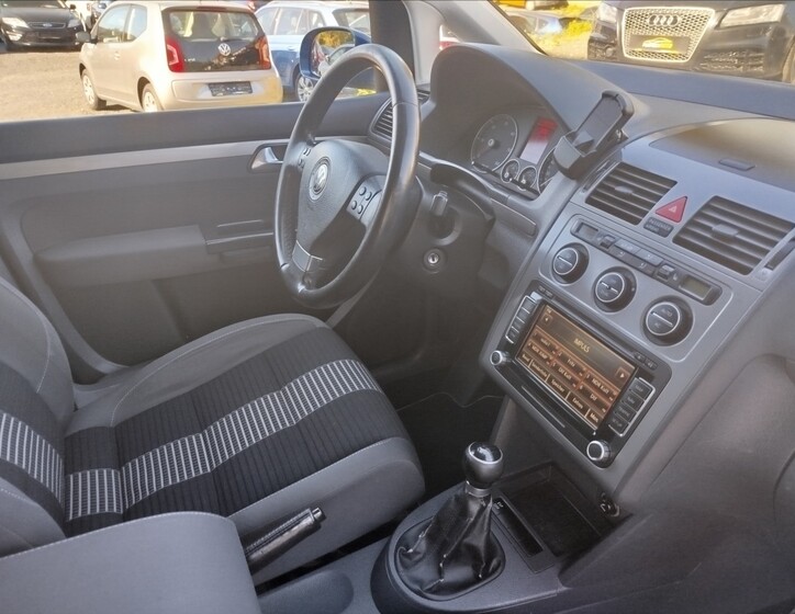 Volkswagen Touran 33