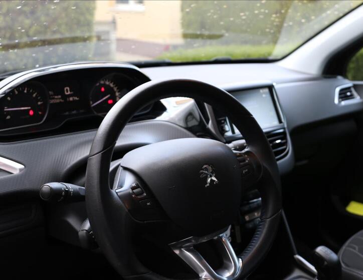 Peugeot 2008 15
