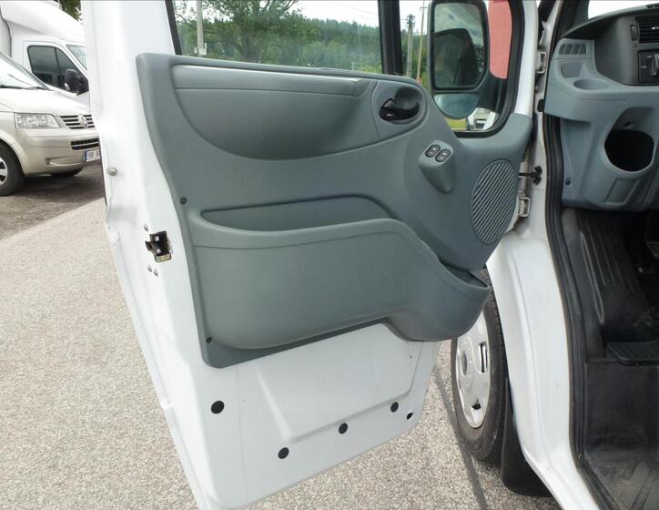 Ford Transit 13