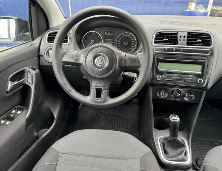 Volkswagen Polo 32