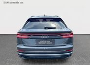 Audi Q8 6