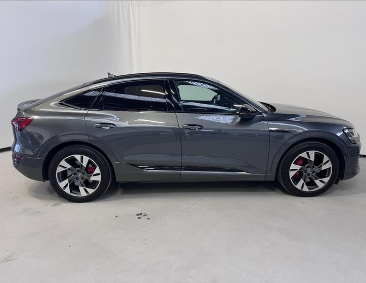 Audi Q8 e-tron 3