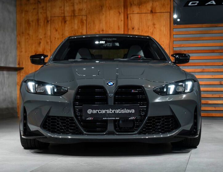 BMW M4 7