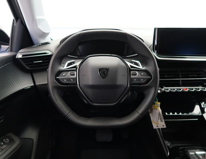 Peugeot 208 21