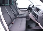 Volkswagen Caravelle 13