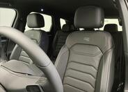 Volkswagen Touareg 12
