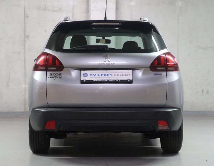 Peugeot 2008 6