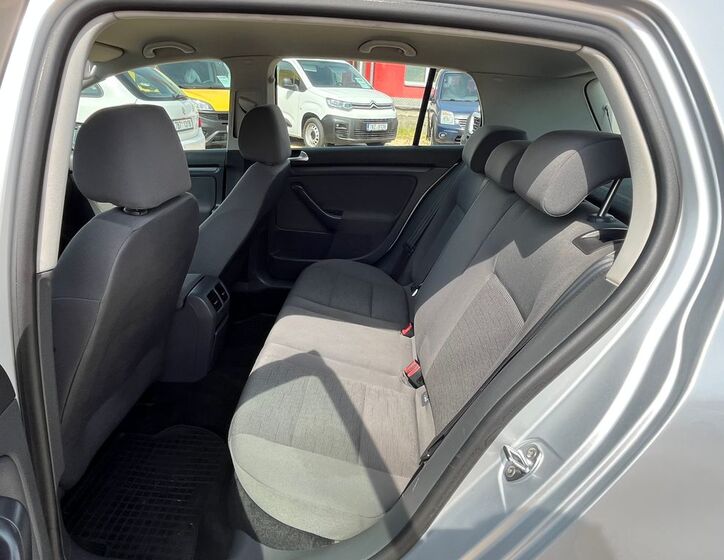 Volkswagen Golf 15