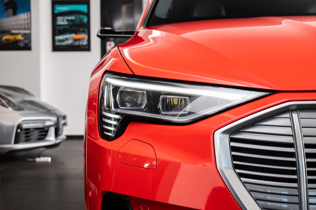 Audi e-tron