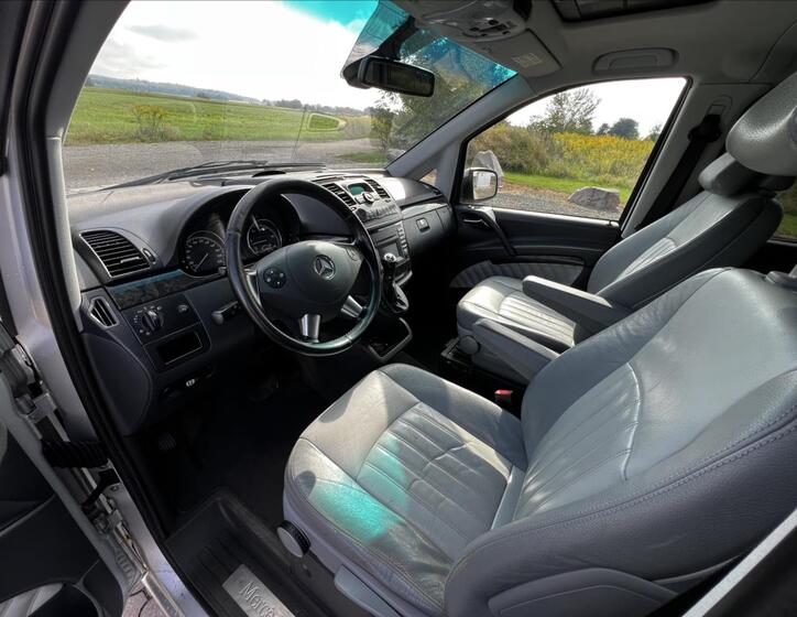 Mercedes-Benz Viano 23