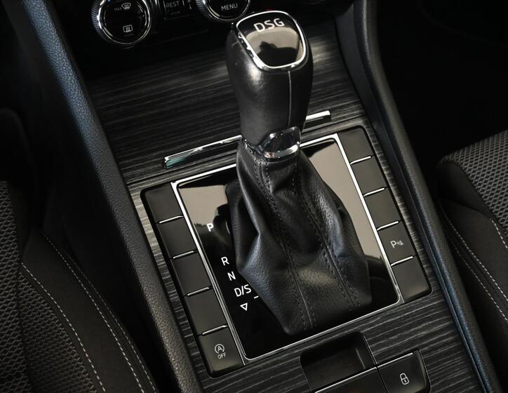 Škoda Superb 23