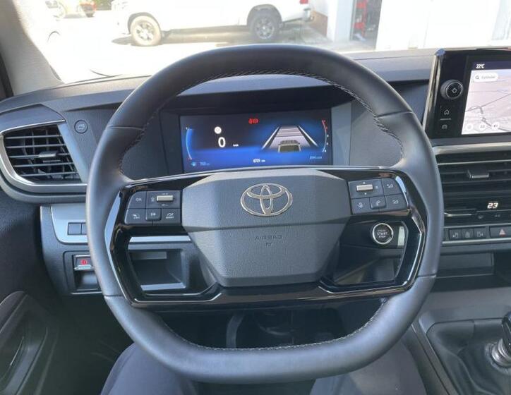 Toyota ProAce Verso 15