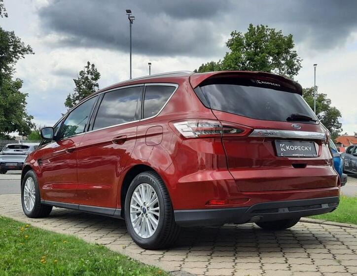 Ford S-MAX 12