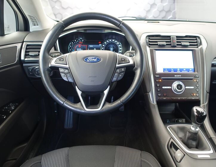 Ford Mondeo 9
