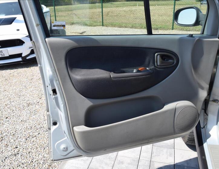 Renault Scénic 24