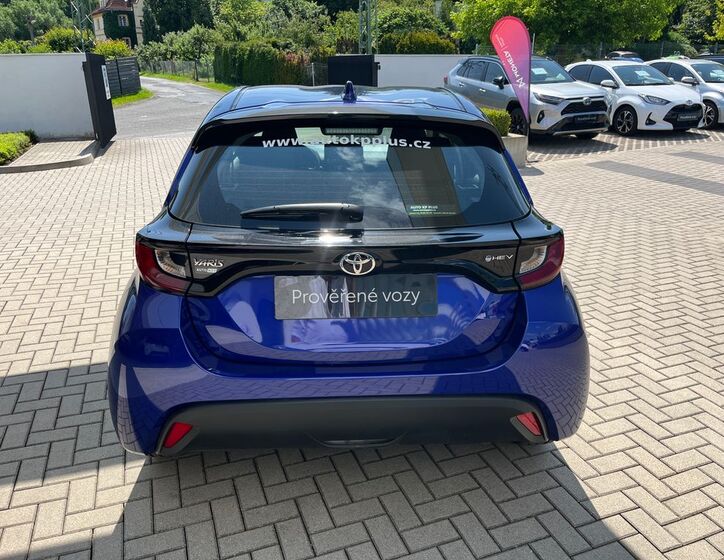 Toyota Yaris 5