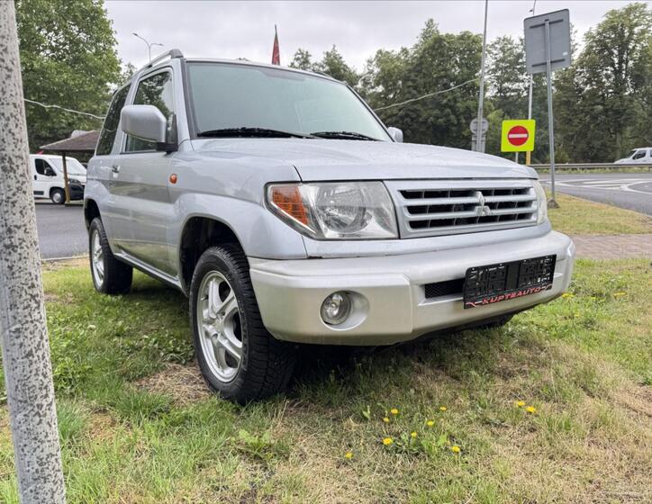 Mitsubishi Pajero Pinin 9