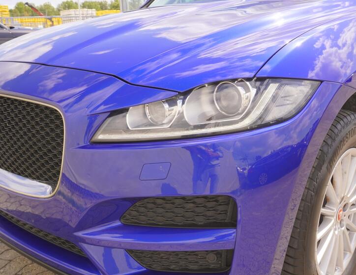 Jaguar F-Pace 7