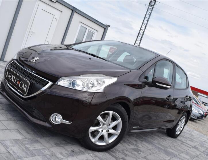 Peugeot 208 1
