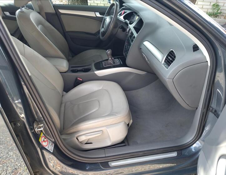 Audi A4 15