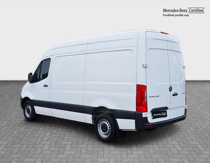 Mercedes-Benz Sprinter 3