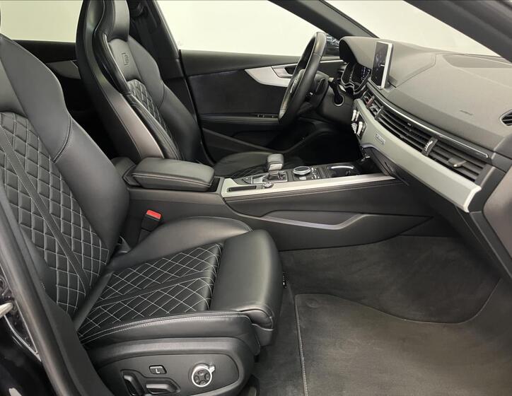Audi A5 25