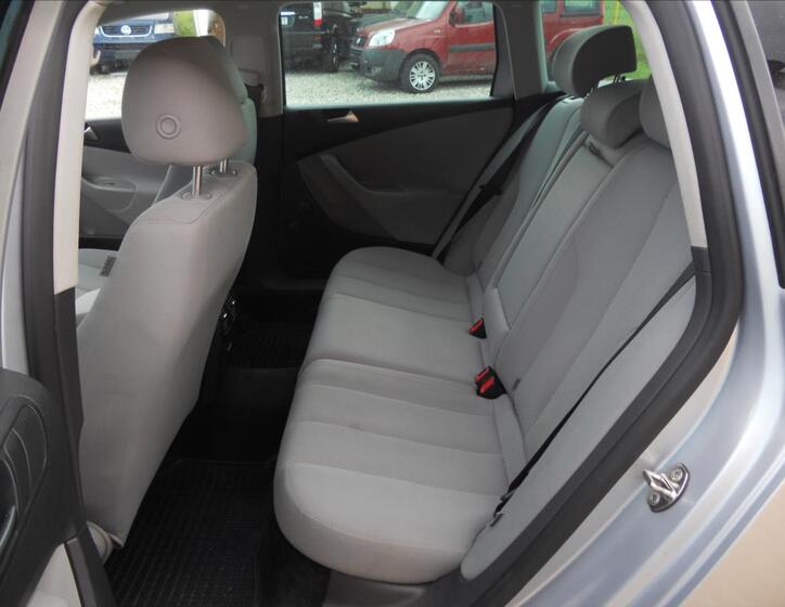 Volkswagen Passat 16