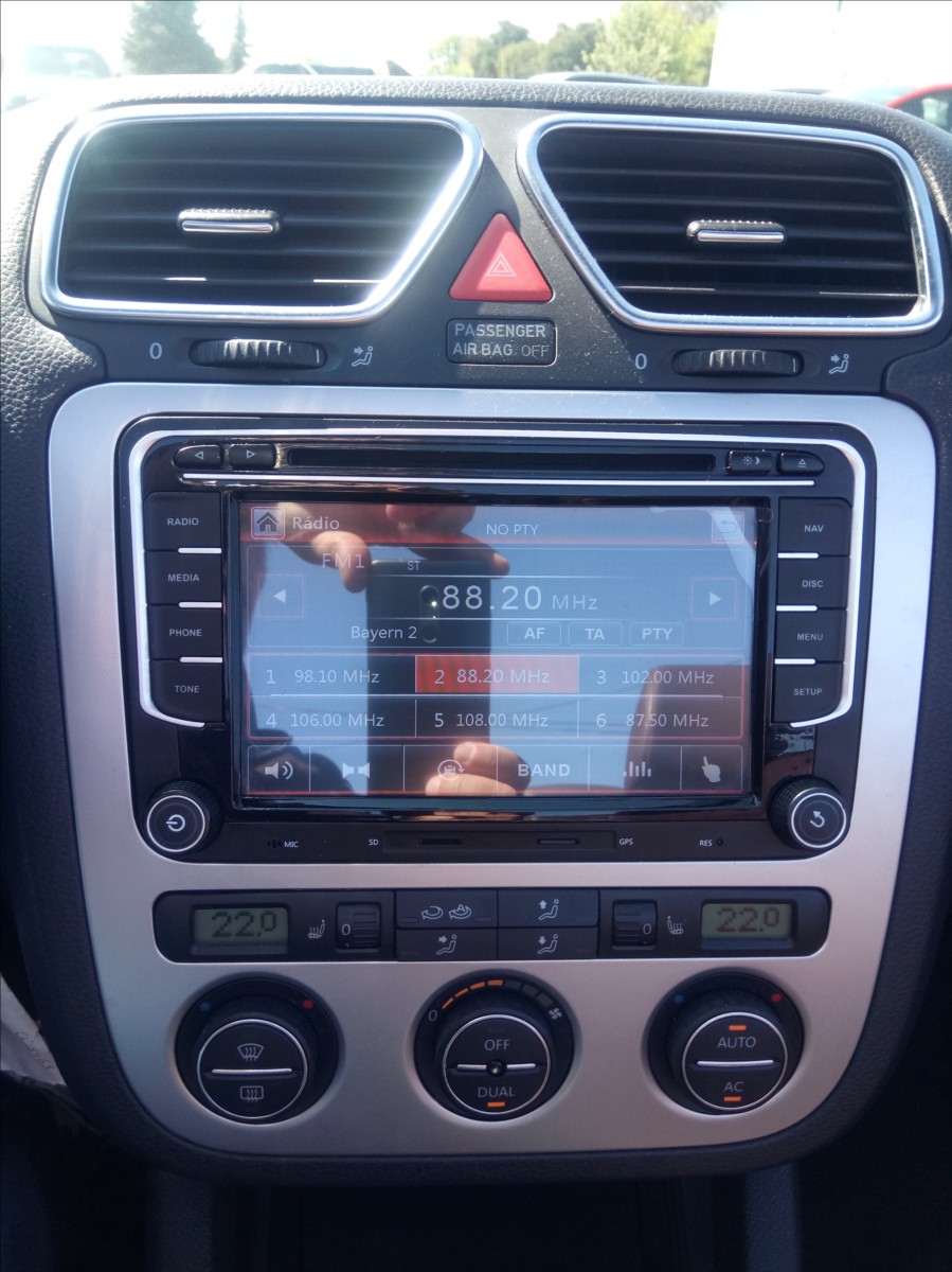Volkswagen EOS