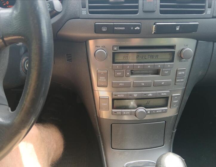Toyota Avensis 22