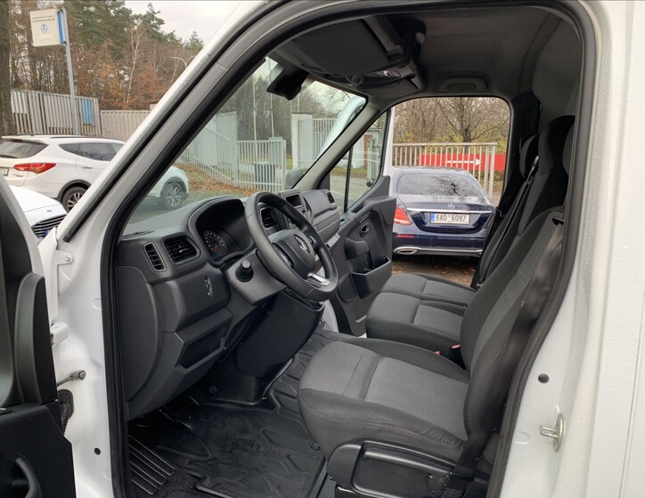 Renault Master 12