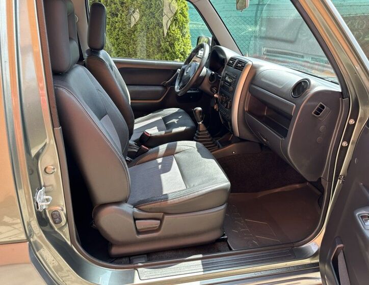 Suzuki Jimny 19